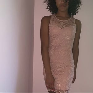 NEVER WORN-pink sleeveless Ambiance dress